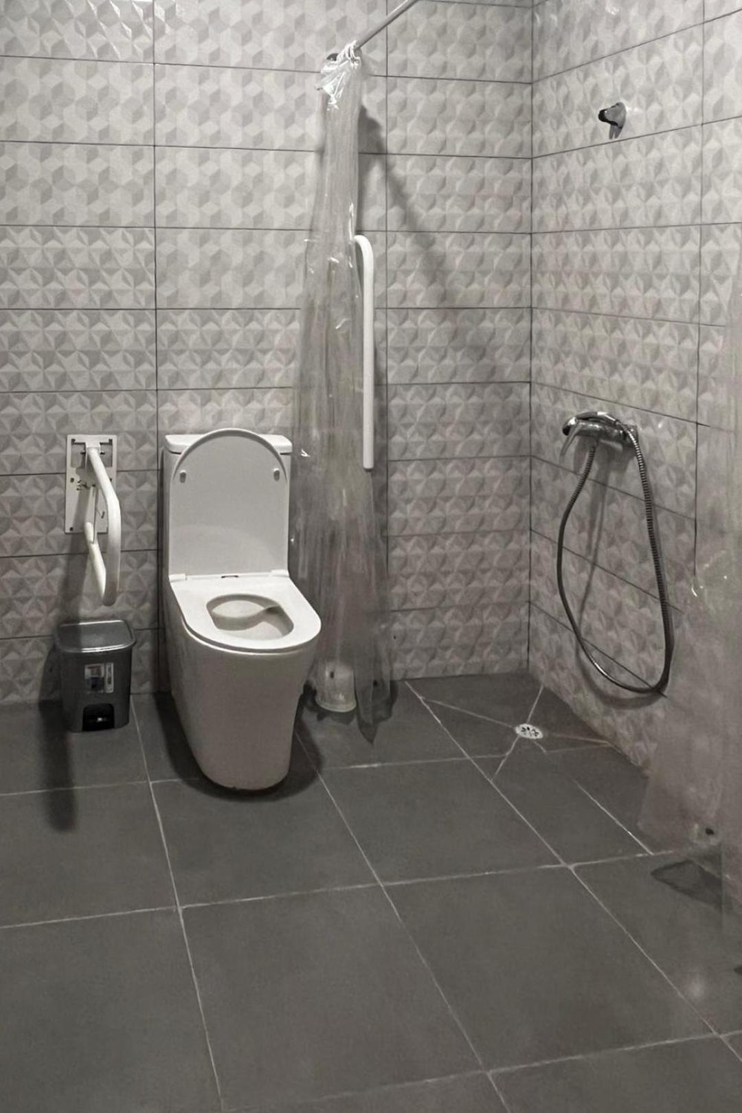 Hostel Estrella 20 Madrid Eksteriør billede